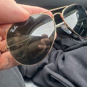 Ray-Ban Gold Frame Aviator Sunglasses